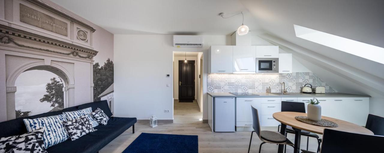 Stafetahaz Apartmanok Вац Экстерьер фото