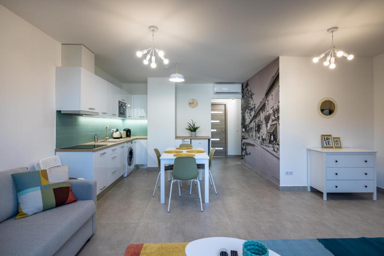 Stafetahaz Apartmanok Вац Экстерьер фото