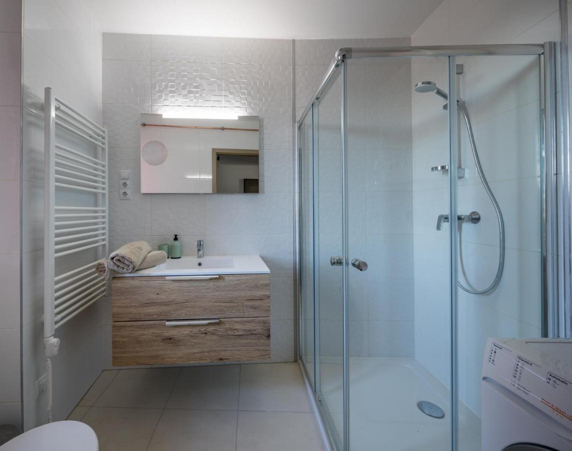 Stafetahaz Apartmanok Вац Экстерьер фото