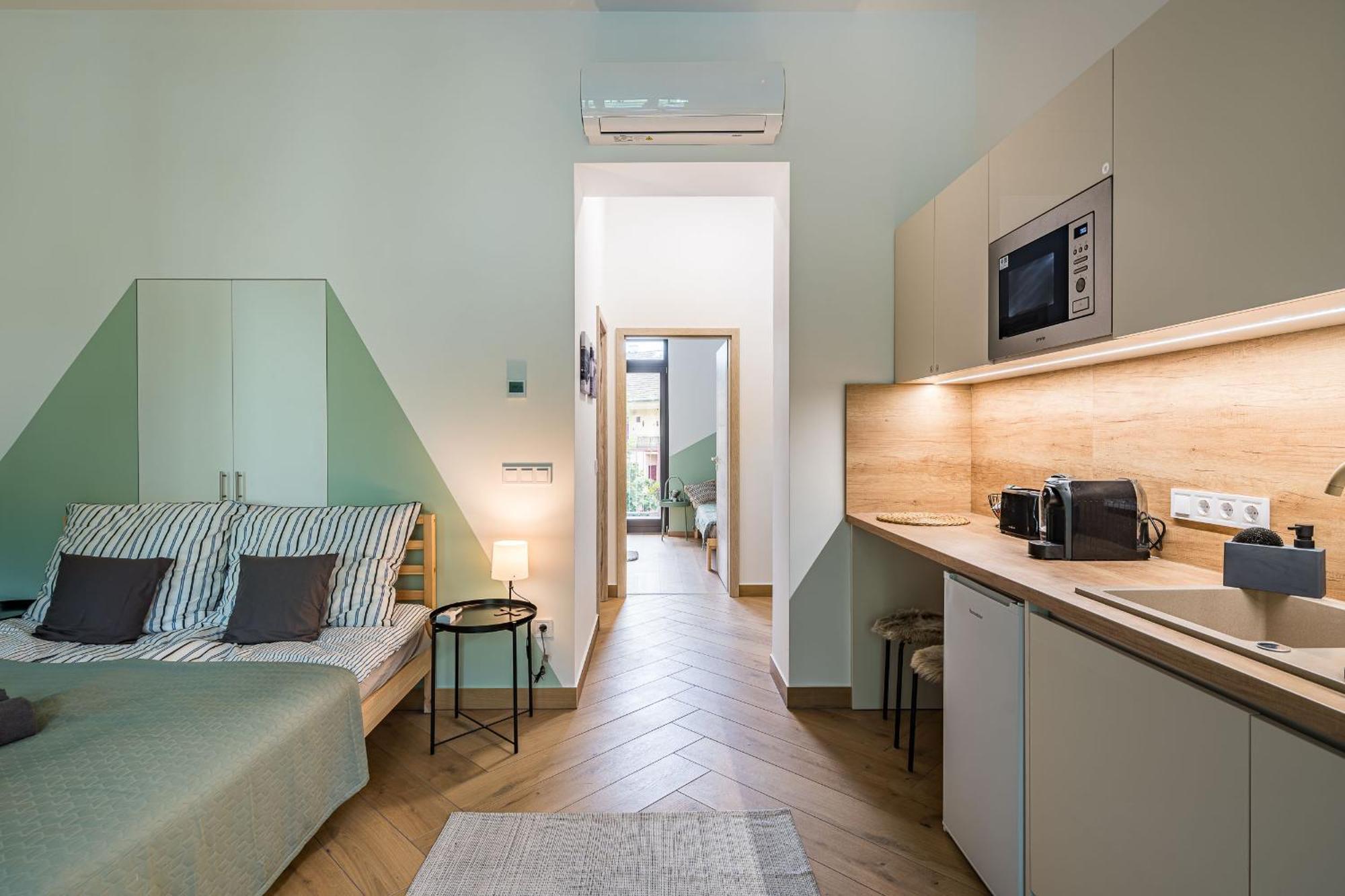 Stafetahaz Apartmanok Вац Экстерьер фото