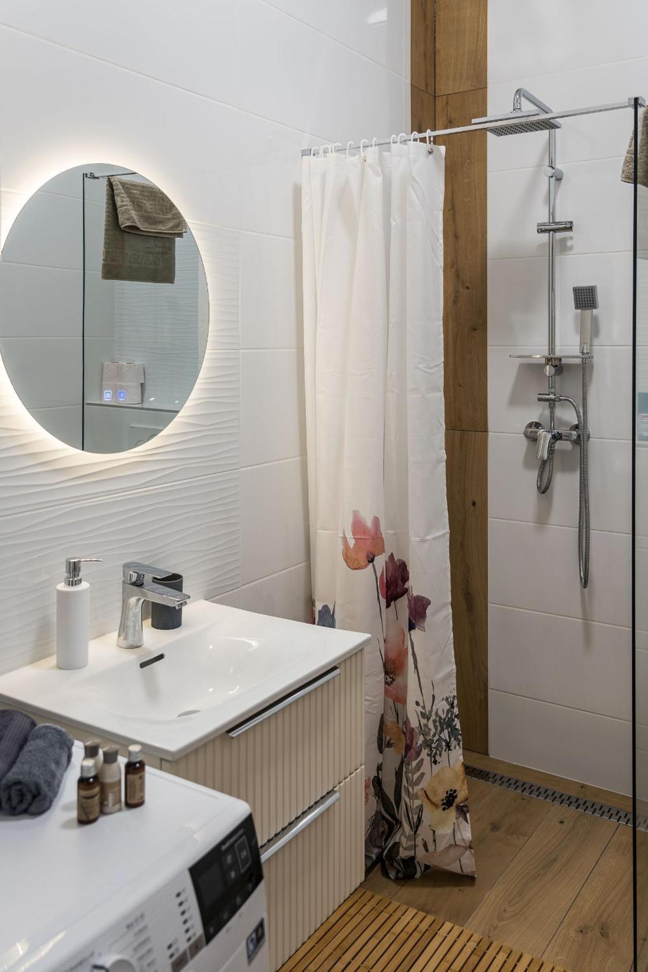 Stafetahaz Apartmanok Вац Экстерьер фото