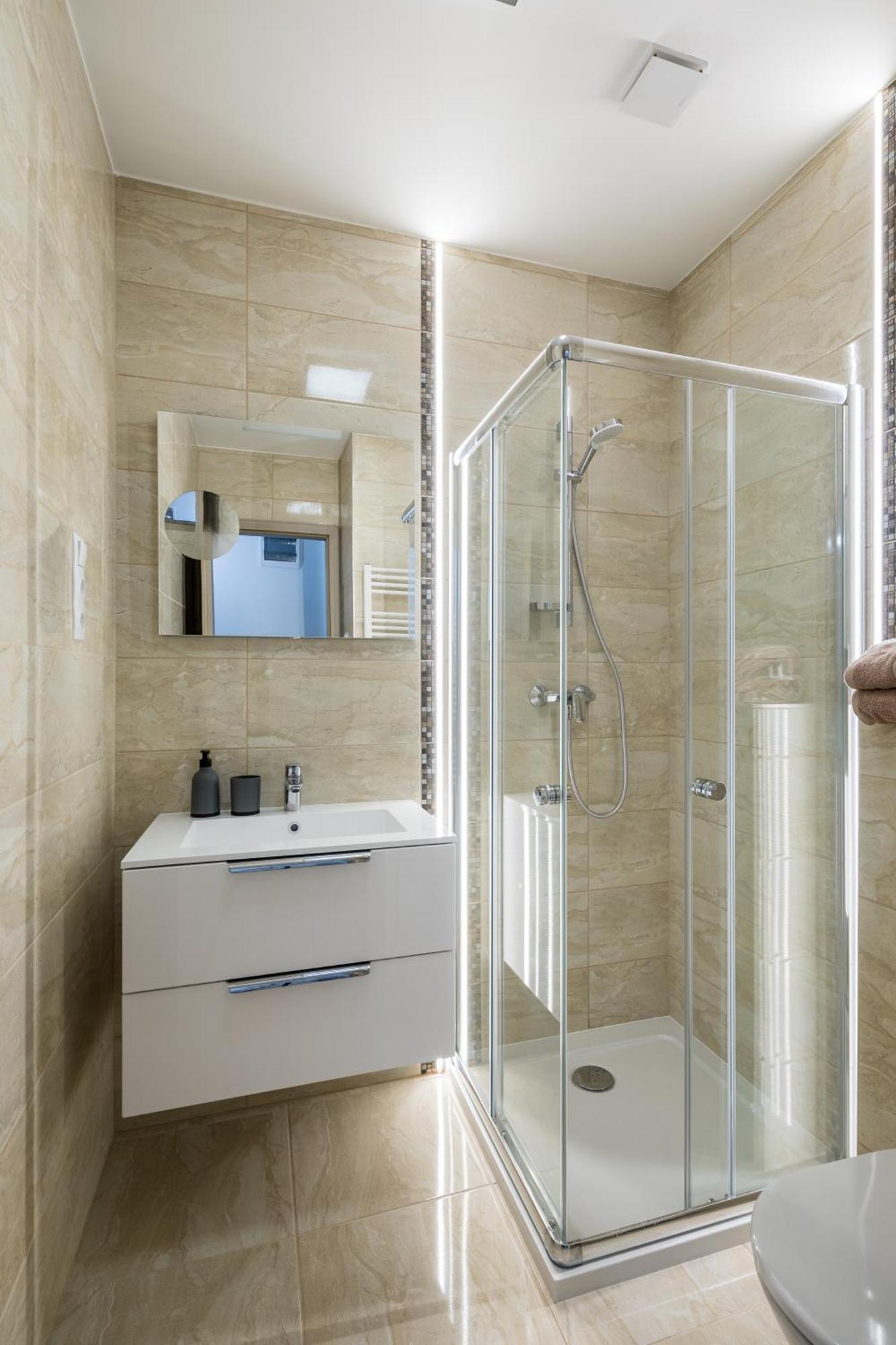 Stafetahaz Apartmanok Вац Экстерьер фото