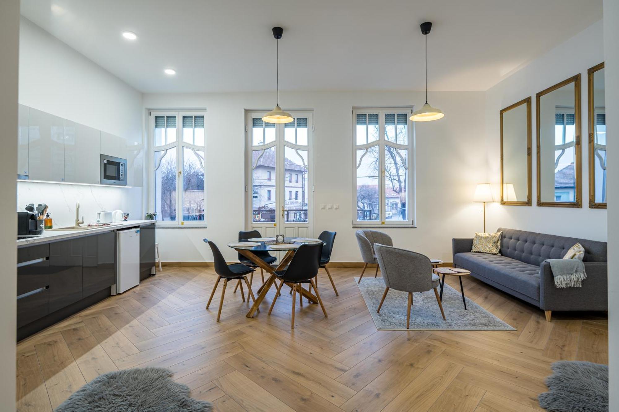 Stafetahaz Apartmanok Вац Экстерьер фото